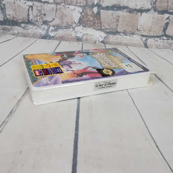 2/$25 Walt Disney's Sleeping Beauty Limited Edition VHS - Picture 5 of 5
